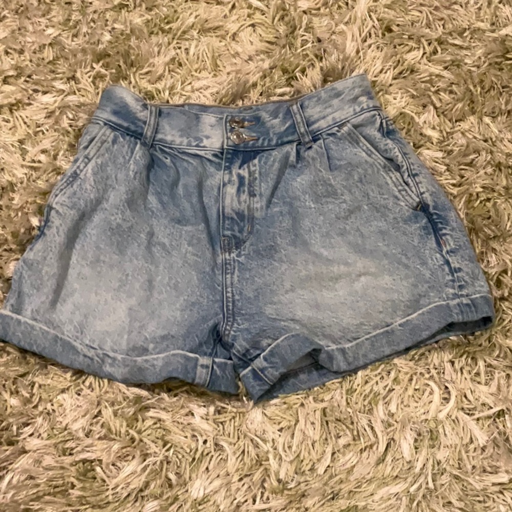 Loose light blue jean shorts